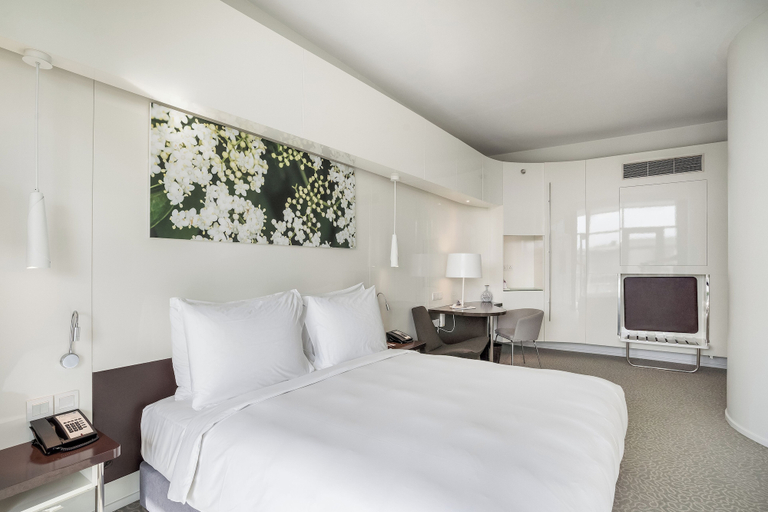 Bedroom 3, Radisson Blu Hotel & Convention Centre, Kigali, Gasabo