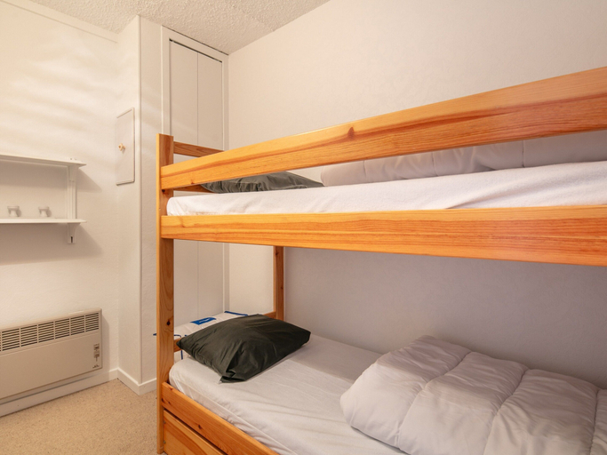 Room 3, Ski Retreat in Saint-sorlin-d'arves, Savoie