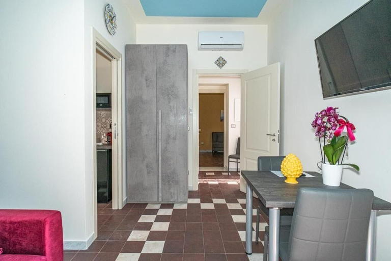Interior 5, Casa Ciumifriddu, Catania