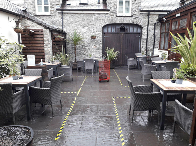 Food & Drinks, The Royal Oak Hotel, Ceredigion