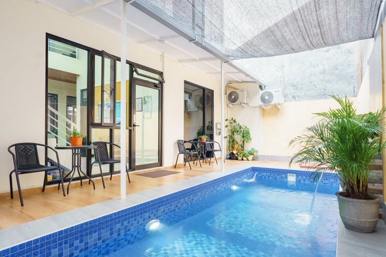 Others 2, Sierra Vila Malang - Private Swimming Poll 4 BR, Malang