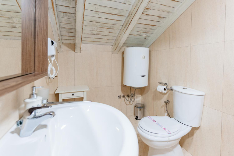 Bathroom 4, Bofima Apartments