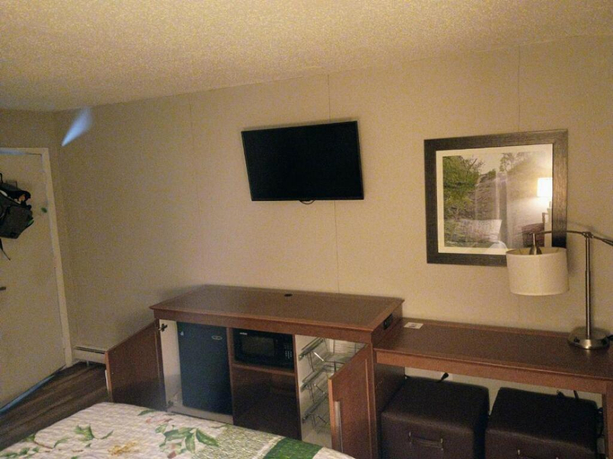 Others 5, Bel Air Motor Lodge, Burlington
