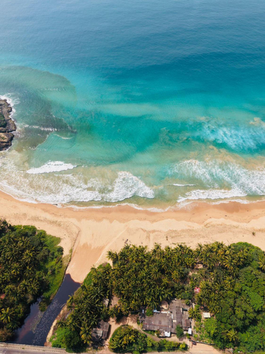 Others 5, Coconut Beach, Bentota