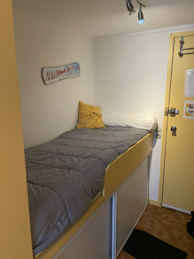 Room 3, Bright Apartment in Mont-dore, Puy-de-Dôme