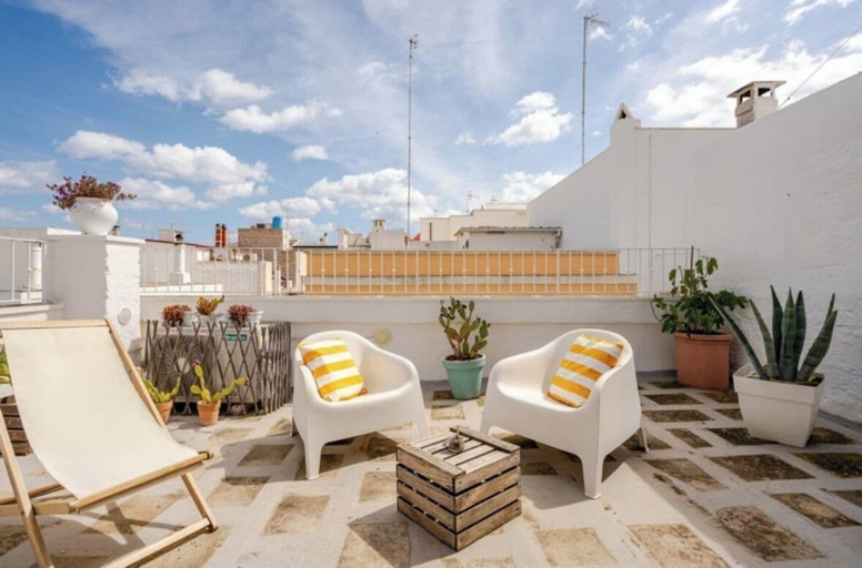 Terrace/patio 2, NAP25GUESTHOUSE, Bari
