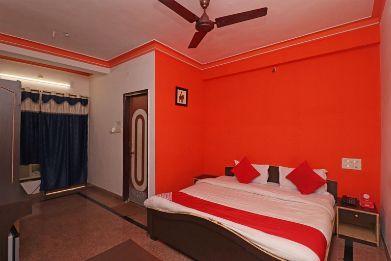 Room 3, Townhouse GE Road Raipur Formerly Ratan, Raipur