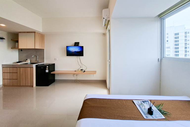 Bedroom 4, Comfy and Relaxing Living in Studio at Apartment Cisauk Point By Travelio, Tangerang