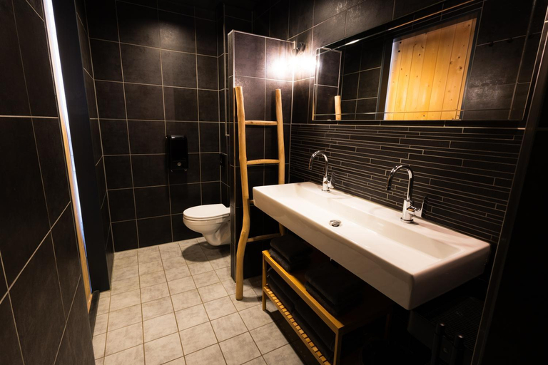 Bathroom 3, Brouwersdam Stay, Goedereede