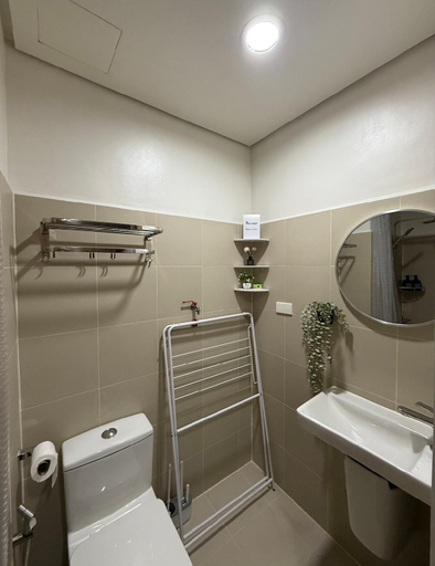 Bathroom 4, Cozy Condo in Makati, Makati City