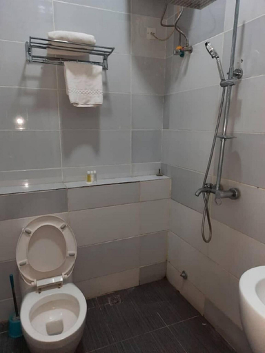 Bathroom, Treasures Suites & Conferences, Abuja , AbujaMun