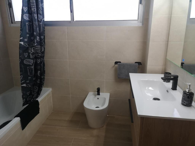 Bathroom 3, Hostal Mari, Santa Cruz de Tenerife