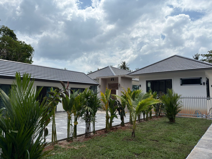 Exterior 4, Tiger on the Beach, Mueang Krabi