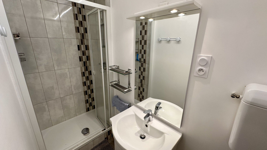 Bathroom 5, Le Pradet C 513 - Le Mont Dore 4pers, Puy-de-Dôme
