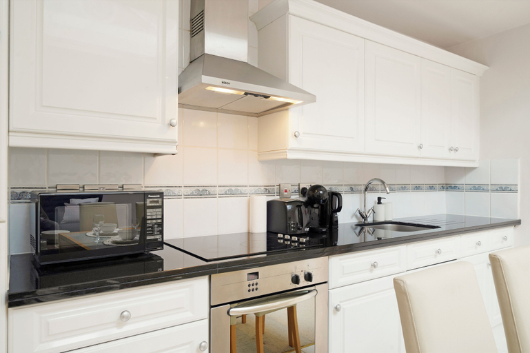Private kitchen 4, Hertford Flat 3, London