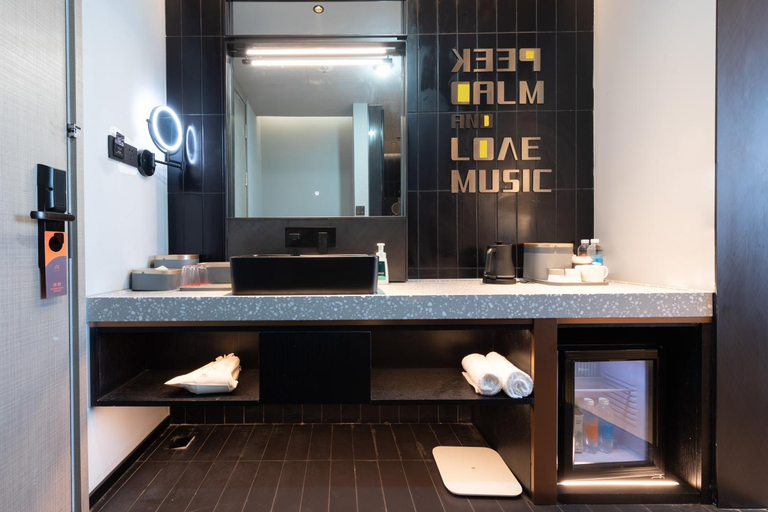 Bathroom 3, Atour S Hotel Ningbo Binjiang Olympic Sports Center, Ningbo