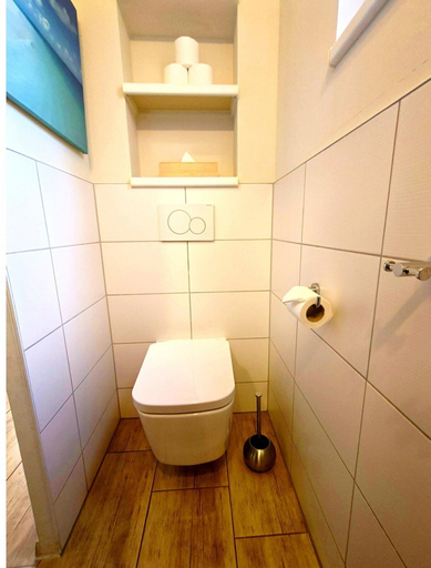 Bathroom 2, Bernsteinsee Homes and Ferien Beach House, Gifhorn