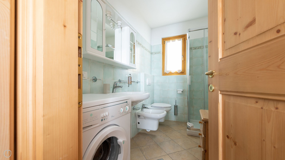 Bathroom 4, Mulino 5, Sondrio