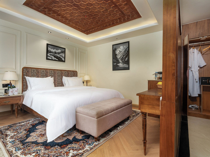 Room 2, The Harmukh Hills, Anantnag