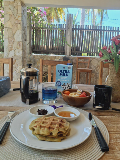Food & Drinks 4, Oemau Bungalow, Rote Ndao