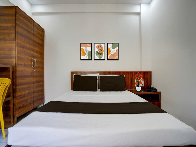 Room 3, Collection O Warje Pune Guest House, Pune