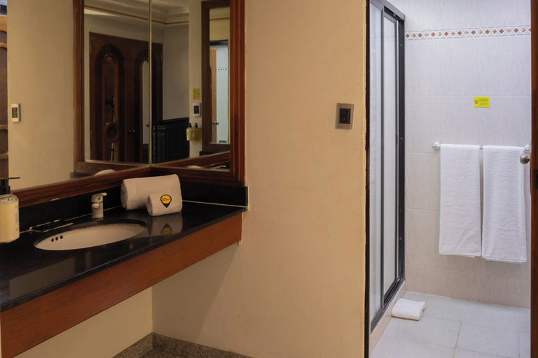 Bathroom 5, Hotel Escala Siglo XXI, Mexico City