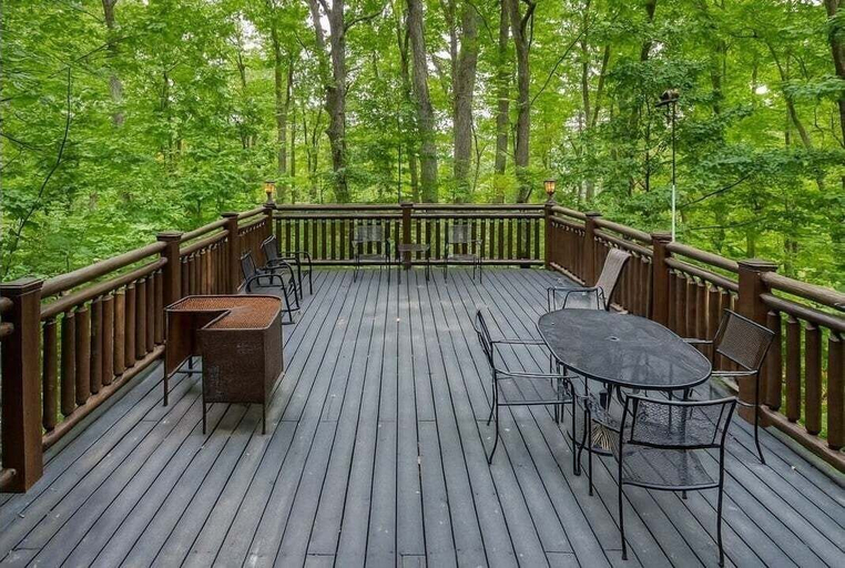 Outdoor dining 4, Rise And Shine 3 Bedroom Cabin, Sevier