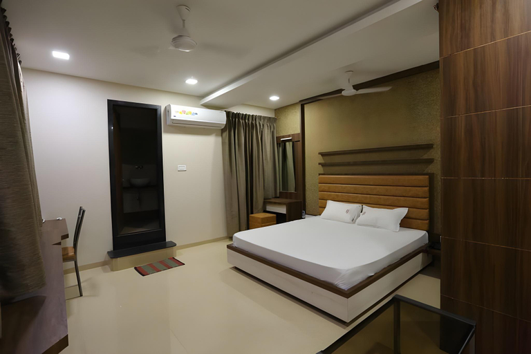 Others 4, Hotel Sudarshan Residency, Hoshangabad