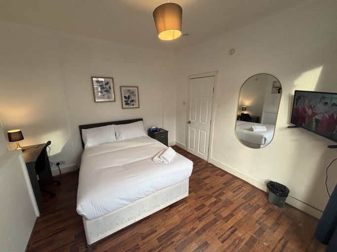 Room 4, Valnay Stays, London