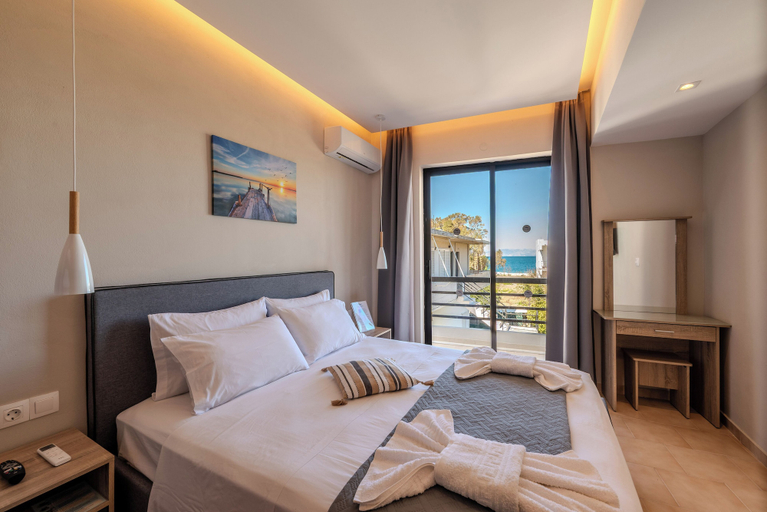Bedroom 4, Blue Wave Suites - Ixia, South Aegean