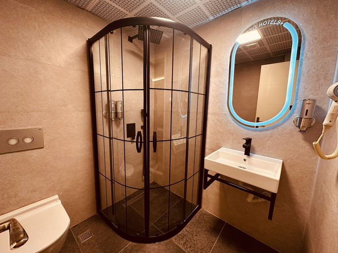 Bathroom 4, OTTO City Premium Suites, Çankaya