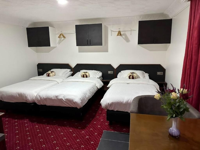 Bedroom 2, Hotel Eikenhof, Oost-Vlaanderen