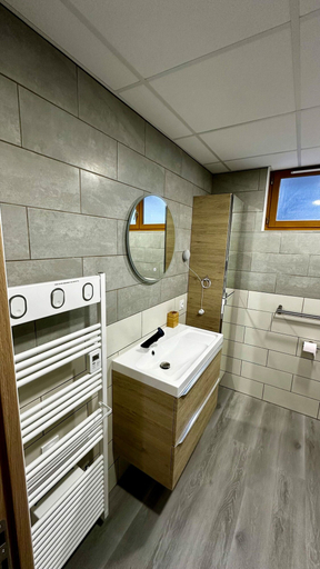Bathroom 5, Family Apartment in La Bourboule, Puy-de-Dôme