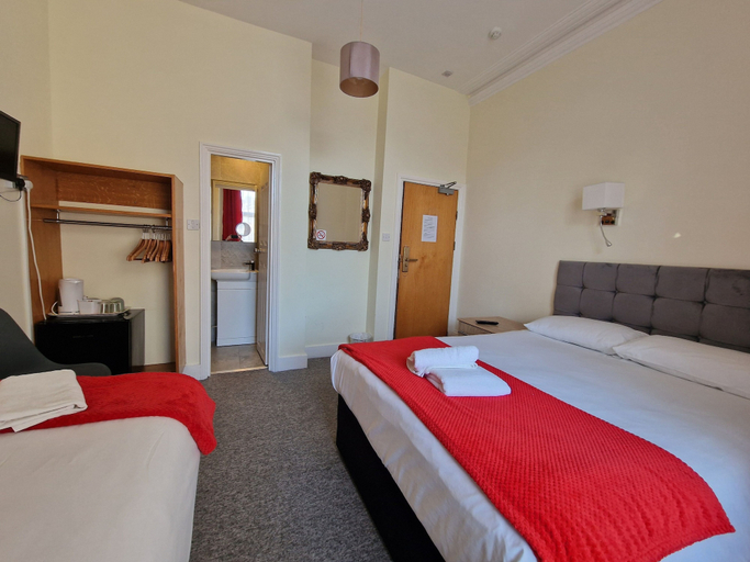 Bedroom 2, Hotel 65, London