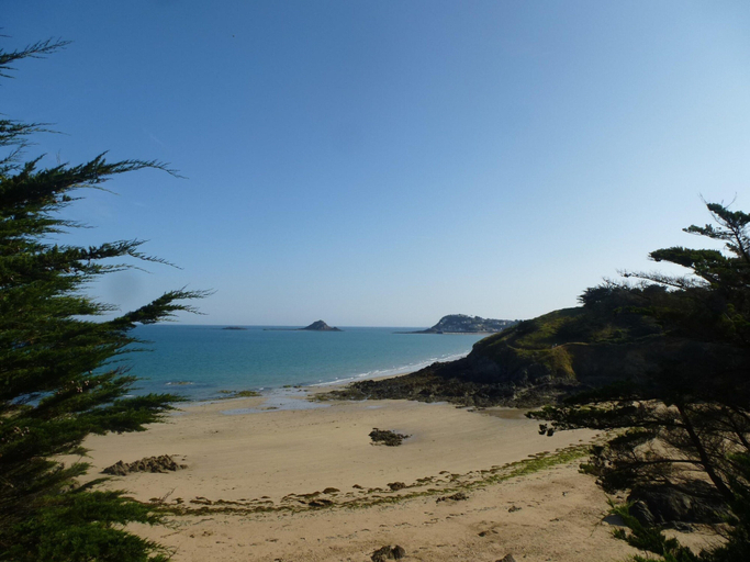 View from property 3, Cosy House Just Steps Away From the sea, Côtes-d'Armor