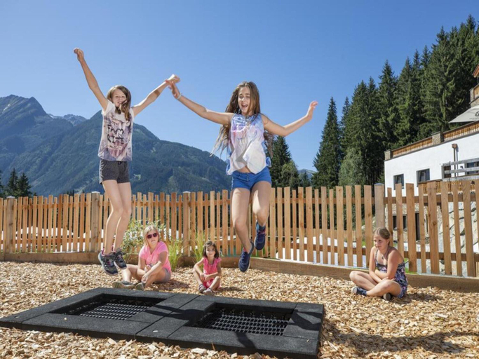 Facilities, Stylish Alpine Chalet with Carport, Zell am See