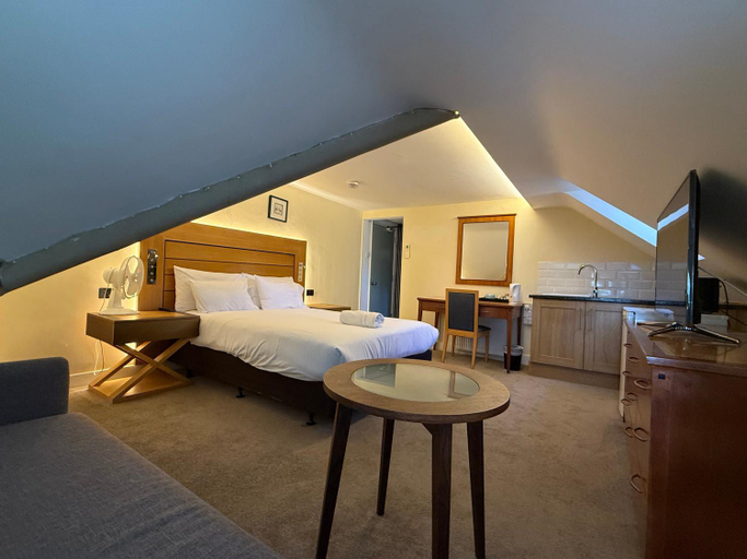 Bedroom 5, The Elder Grove Epsom, Surrey