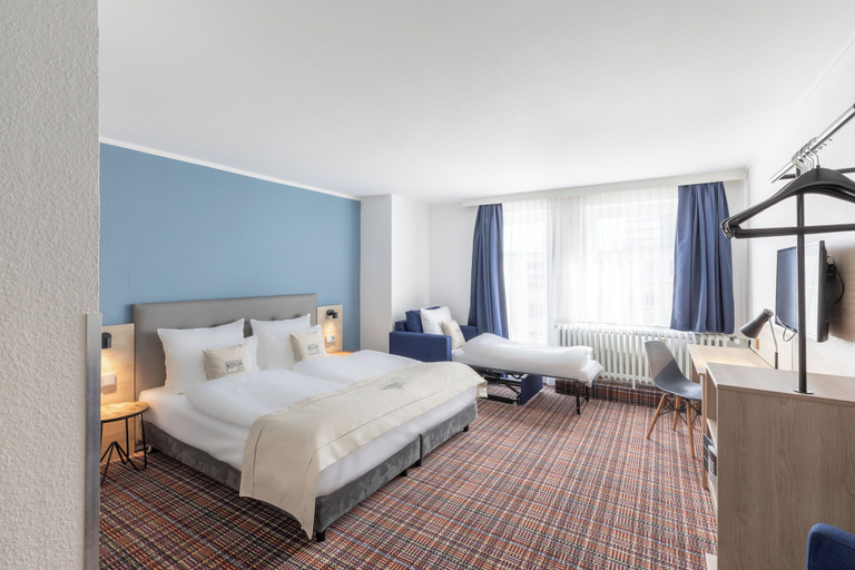 Bedroom 3, Hotel Ambassador Essen, Essen