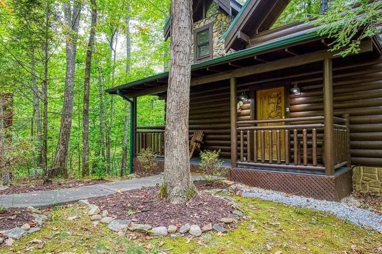 Exterior 2, Rise And Shine 3 Bedroom Cabin, Sevier
