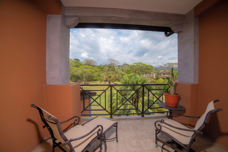Interior 2, Veranda 6C 3 bdr Golf Course View in Los Suenos, Garabito