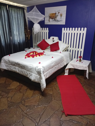 Room 3, Sarusungu River Lodge, Calai