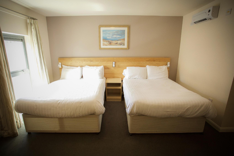 Bedroom 4, The Welcome Inn, Rotherham