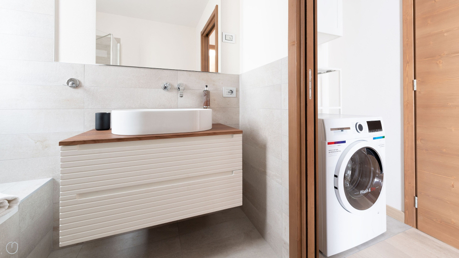 Bathroom, Italianway - Dosso del Grillo 1A, Sondrio