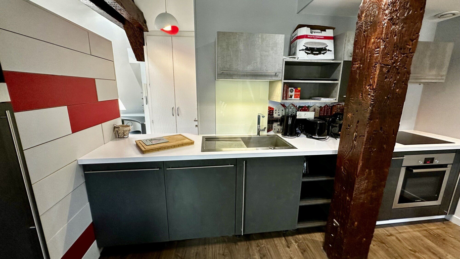 Private kitchen 5, Les Etrangers 402 - La Bourboule, Puy-de-Dôme