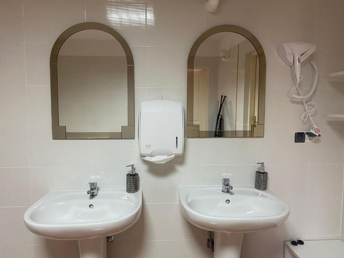 Bathroom 3, House Of Binici, Warsaw