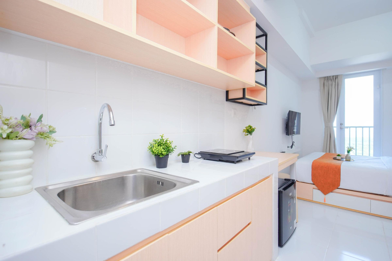Others 2, 2 Pax Practical Studio at Tokyo Riverside PIK 2 Apartment By Travelio, Tangerang