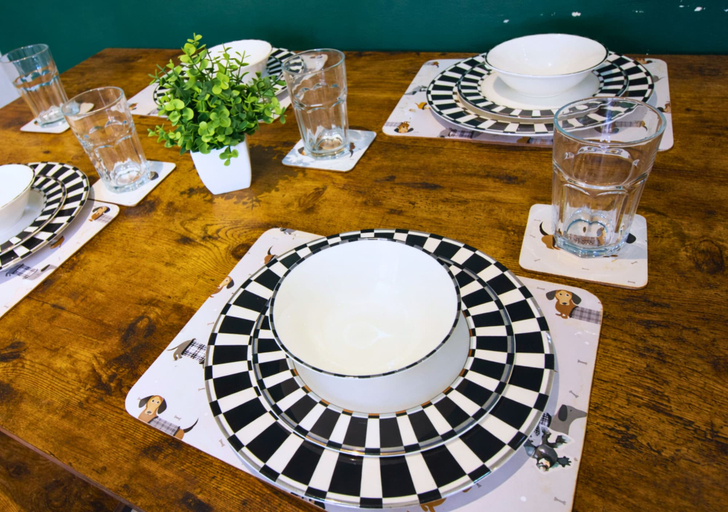 Dining, Pitchside Quarters sleeps 7, Sefton