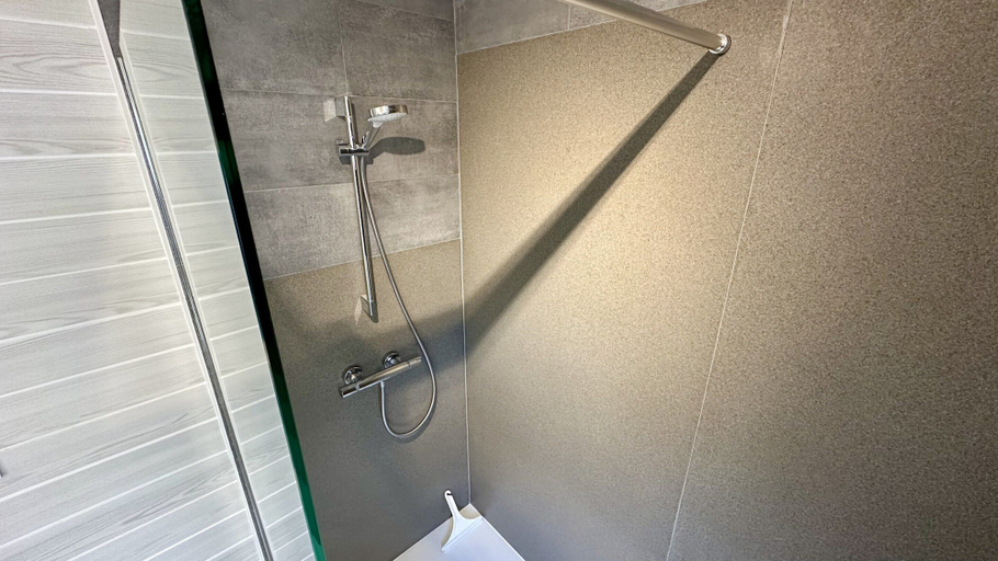 Bathroom 5, Breezy Nook Near the ski Resort, Puy-de-Dôme