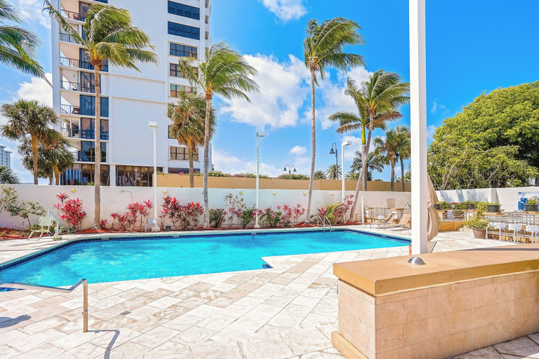 Sport & Beauty, Eternal Sunrise, Broward