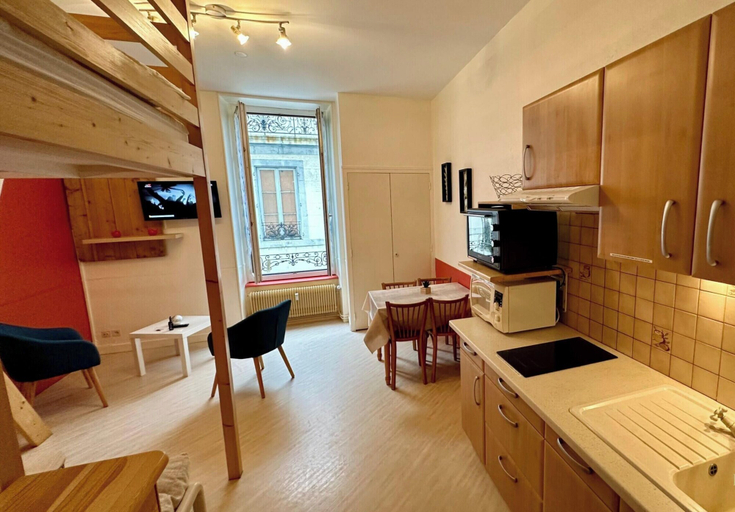 Private kitchen 2, Mezzanine Spa Stay for 4, Puy-de-Dôme